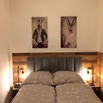 Schweizerhaus Apartment