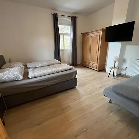 Schweizerhaus Apartment *